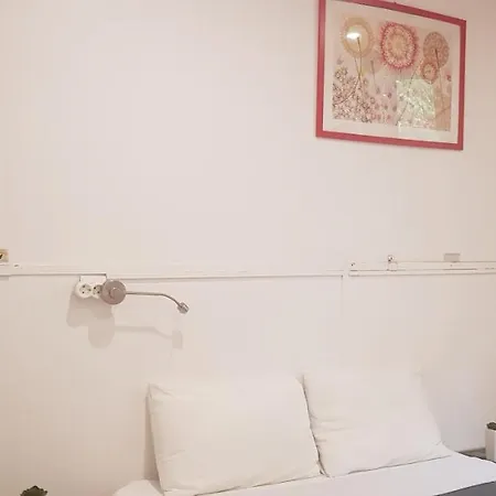 بيت ضيافة روومز 294 2*